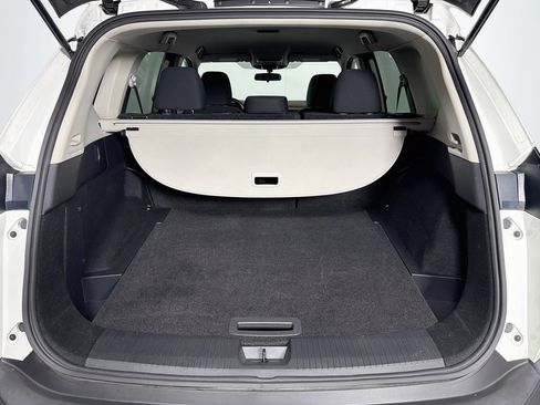 Used 2023 Nissan Rogue S AWD/4WD image 23
