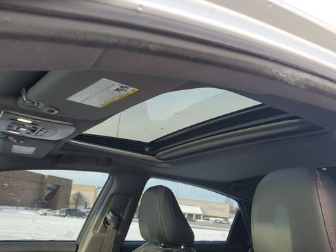 Used 2022 Toyota Avalon XSE image 19