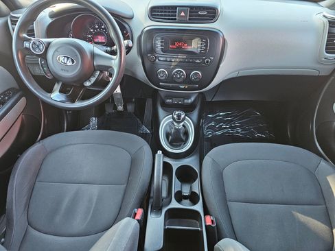 Used 2014 Kia Soul image 16