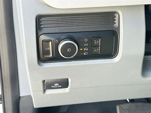 Used 2024 Ford F250 XL image 10