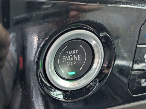 Used 2023 GMC Sierra 1500 SLT w/ SLT Premium Package image 27