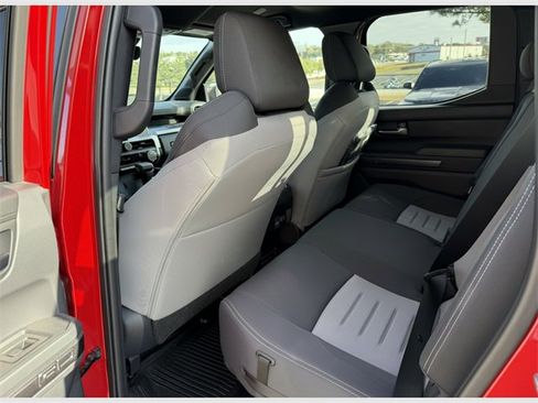 Used 2024 Toyota Tacoma TRD Sport image 35