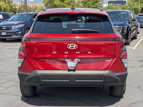 Used 2025 Hyundai Kona SEL AWD/4WD image 5