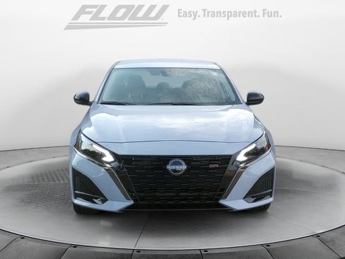 New 2025 Nissan Altima 2.5 SR image 2