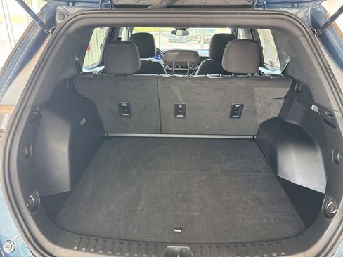 Used 2025 Chevrolet Equinox LT AWD/4WD image 16