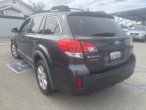 Used 2012 Subaru Outback 2.5i Limited w/ Moonroof Pkg image 3