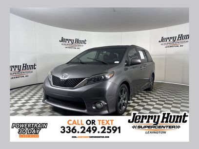 Used 2016 Toyota Sienna SE w/ SE Preferred Package