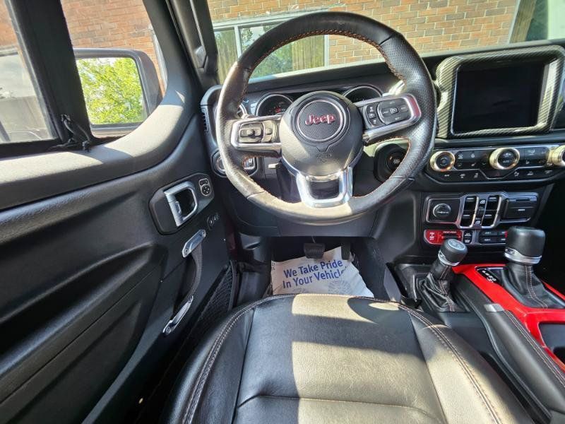 Used 2022 Jeep Wrangler Unlimited Rubicon AWD/4WD image 2