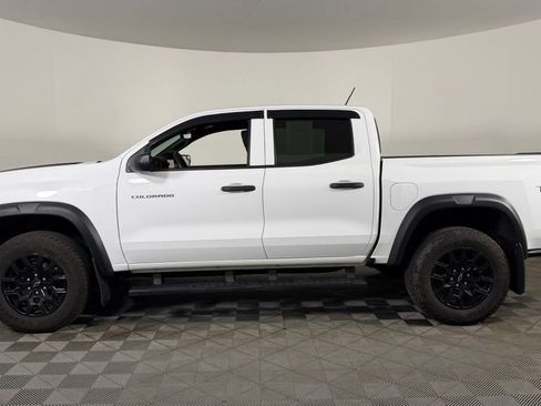 Used 2023 Chevrolet Colorado Trail Boss w/ Advanced Trailering Package AWD/4WD image 5