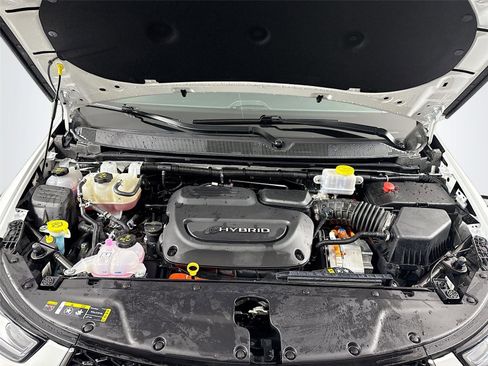 Used 2023 Chrysler Pacifica Pinnacle image 27