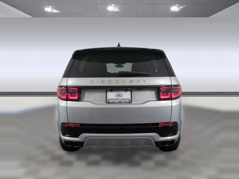 Used 2025 Land Rover Discovery Sport S image 10