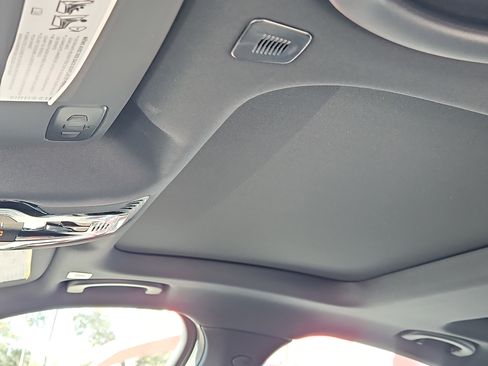 Used 2024 Alfa Romeo Giulia image 21