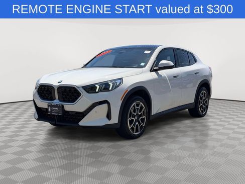 Used 2025 BMW X2 xDrive28i w/ Premium Package AWD/4WD image 3