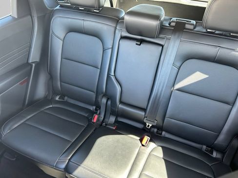 Used 2025 Ford Escape Platinum AWD/4WD image 13