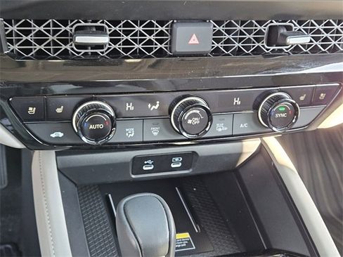 Used 2025 Honda Accord Touring image 19