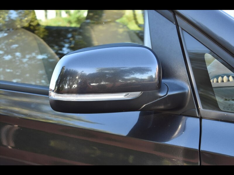 Used 2020 Kia Sedona LX FWD image 51
