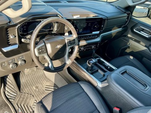 Used 2022 Chevrolet Silverado 1500 RST image 38