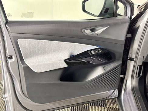 Certified 2024 Volkswagen ID.4 2WD image 11