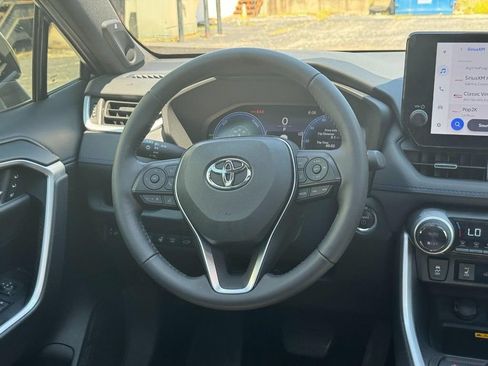 Used 2024 Toyota RAV4 XSE w/ Advanced Technology Package AWD/4WD image 17