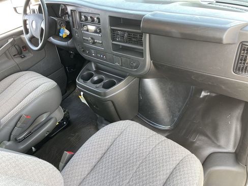 New 2025 GMC Savana 2500 Extended w/ Driver Convenience Package image 28