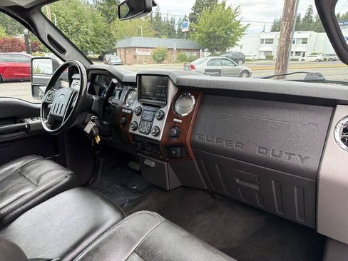 Used 2015 Ford F350 Lariat w/ Camper Package AWD/4WD image 17