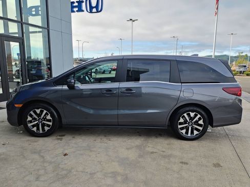 New 2026 Honda Odyssey EX-L image 8
