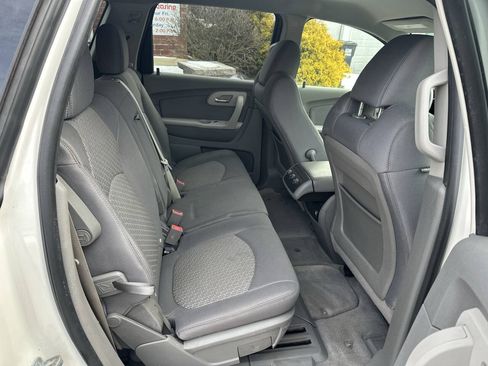 Used 2012 Chevrolet Traverse LS FWD image 25