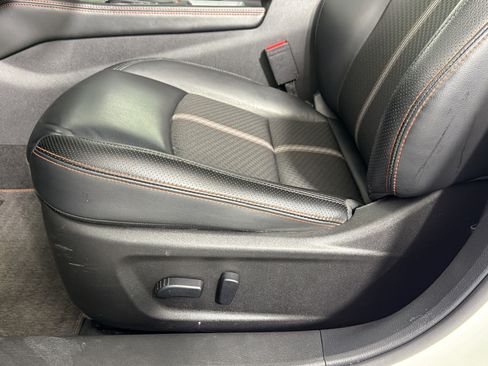 Used 2024 Nissan Altima 2.5 SR FWD image 12
