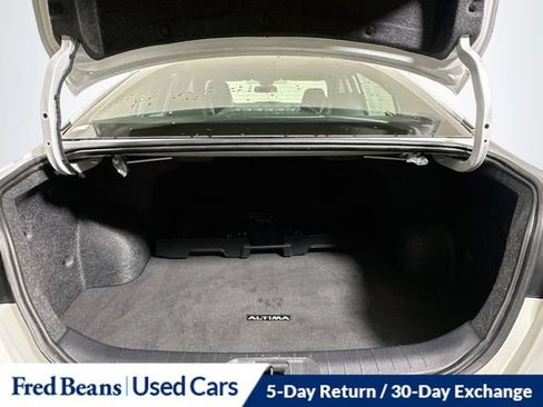 Used 2023 Nissan Altima 2.5 SR FWD image 30