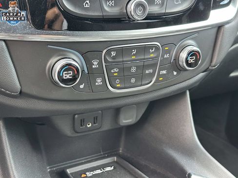 Used 2023 Chevrolet Traverse LT AWD/4WD image 27