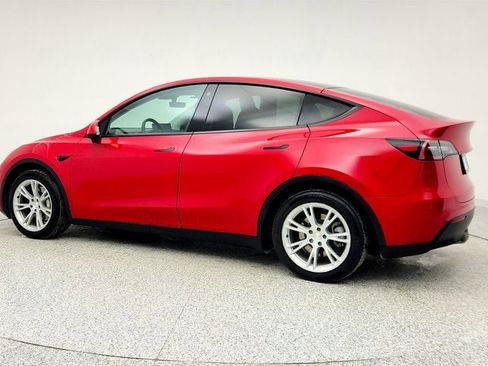 Used 2020 Tesla Model Y Long Range image 7