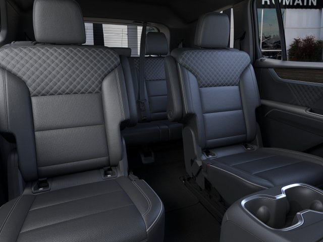 New 2027 GMC Acadia Denali FWD image 17