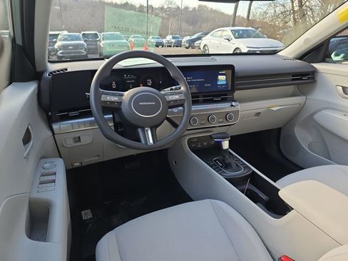 New 2026 Hyundai Kona SE image 6