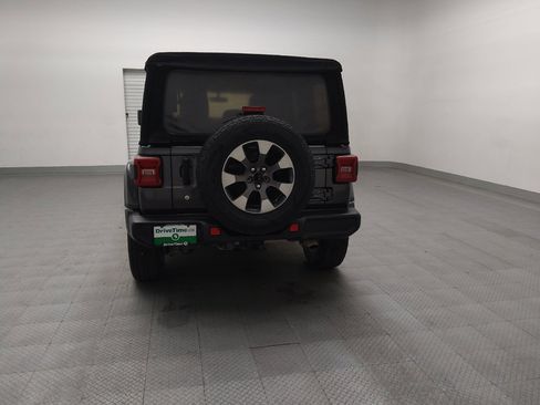 Used 2018 Jeep Wrangler Unlimited Sahara image 6