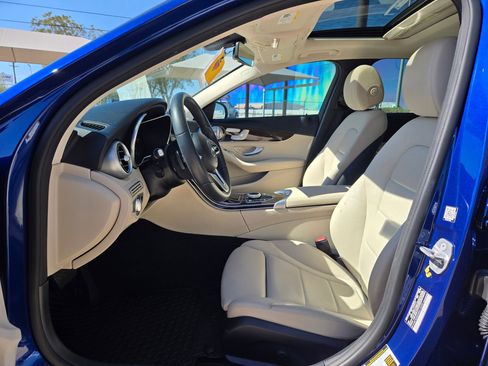 Used 2021 Mercedes-Benz C 300 Sedan image 9