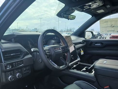 New 2026 GMC Yukon AT4 Ultimate w/ LPO, Illumination Package AWD/4WD image 9