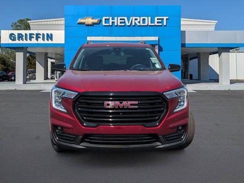 Used 2023 GMC Terrain SLT w/ Tech Package image 12