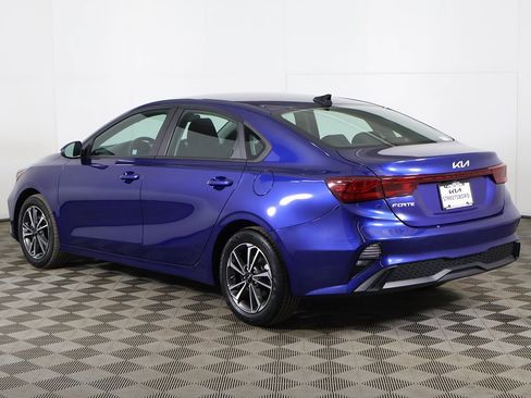 Used 2023 Kia Forte LXS w/ LXS Technology Package image 8