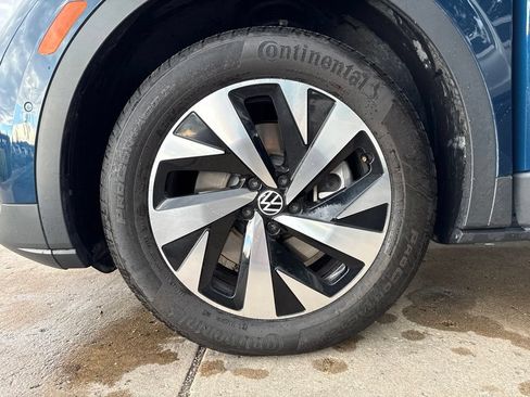 Used 2023 Volkswagen ID.4 Pro AWD/4WD image 28