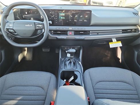 New 2025 Kia K4 EX image 17
