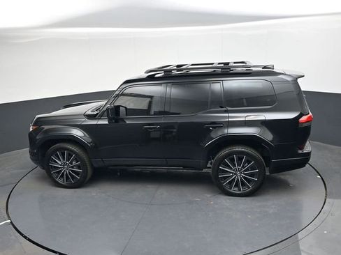 Used 2024 Lexus GX 550 w/ Accessory Package (31) image 23