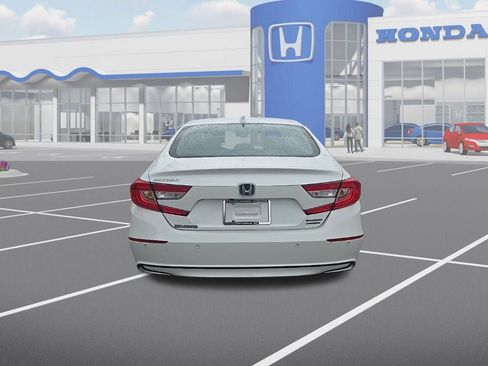 Used 2022 Honda Accord Touring image 7