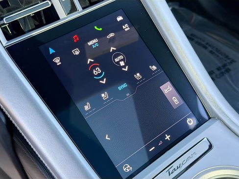 Used 2022 Porsche Taycan Turbo S image 33