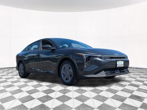 New 2026 Kia K4 FWD image 15