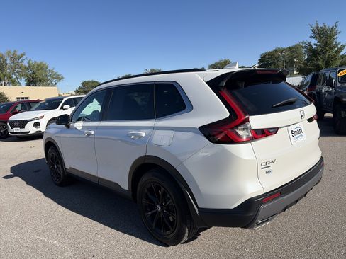Certified 2024 Honda CR-V Sport image 7