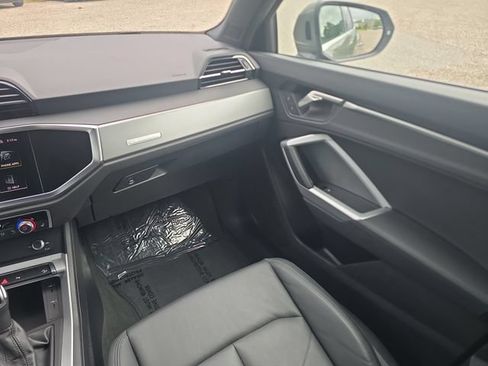 Used 2025 Audi Q3 2.0T Premium AWD/4WD image 12