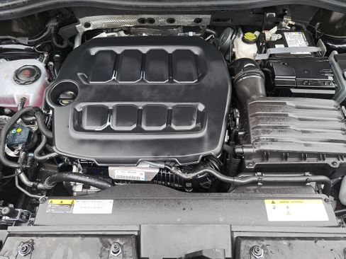 Certified 2025 Volkswagen Tiguan S FWD image 54