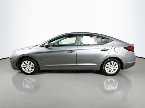 Used 2019 Hyundai Elantra SE w/ Cargo Package image 5