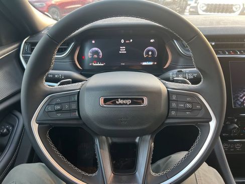 New 2025 Jeep Grand Cherokee Laredo X image 24