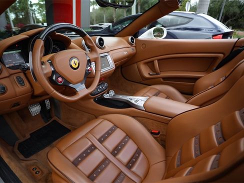 Certified 2012 Ferrari California image 39
